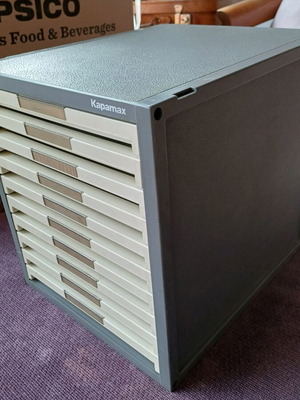 Kapamax office filing drawer like new, plastic