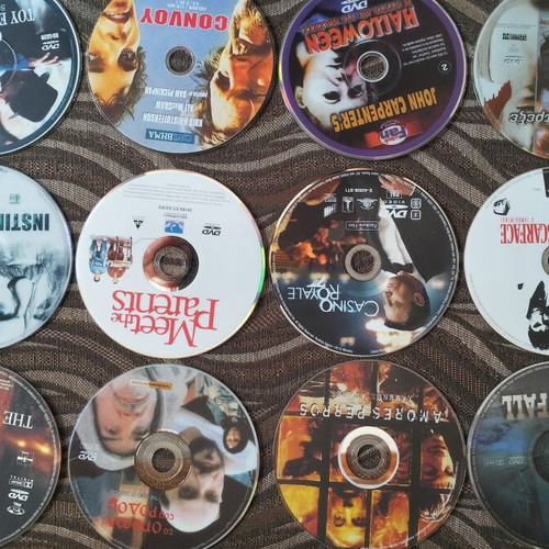 Cinema magazine collectible DVDs with subtitles