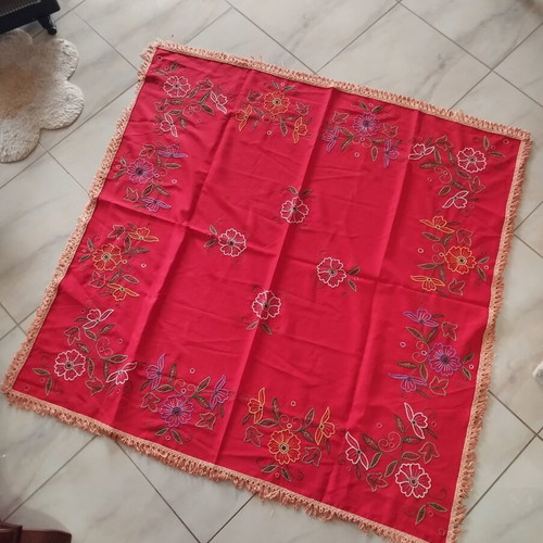 Handmade embroidered tablecloth 135x135 cm with fringes, red floral, used