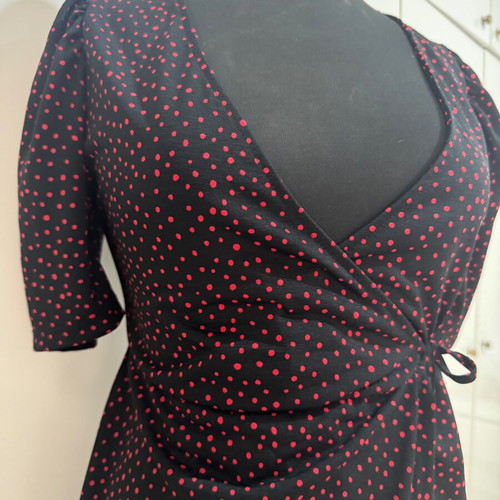 Pull & Bear black dress like new, wrap style with red dots