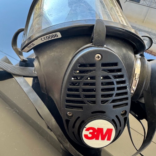 3M full face mask black used
