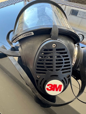 3M full face mask black used