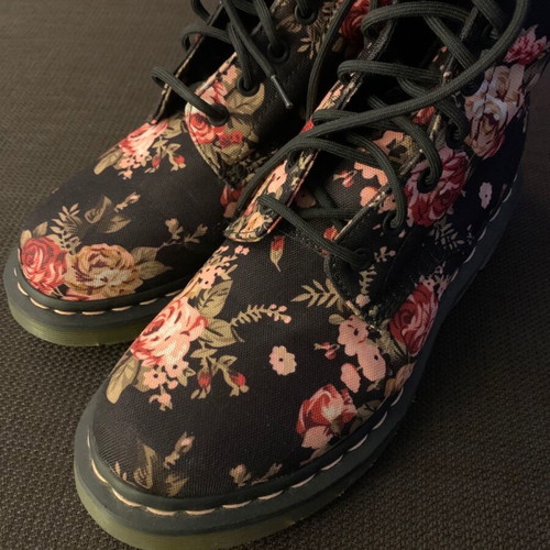 Dr. Martens 11821 Floral Victorian Canvas Lace Up Ankle Boots Womens