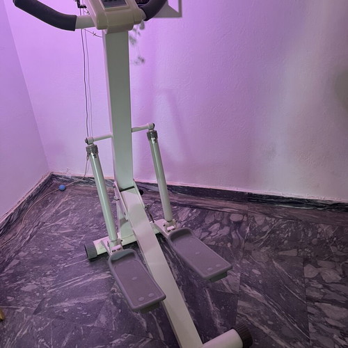 Elliptical stepper Pro-Supra used with adjustable shock absorbers for cardio