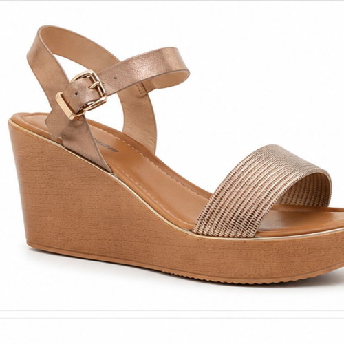 Blondie platform sandals size 41 new, gold leather