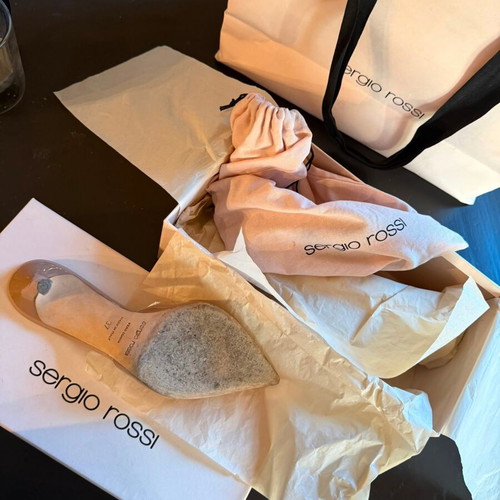Sergio Rossi 37 high heel shoes like new, beige