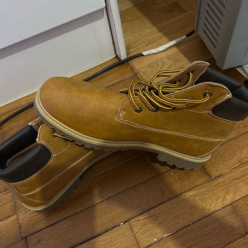 Shoes new, size 46, yellow and gold