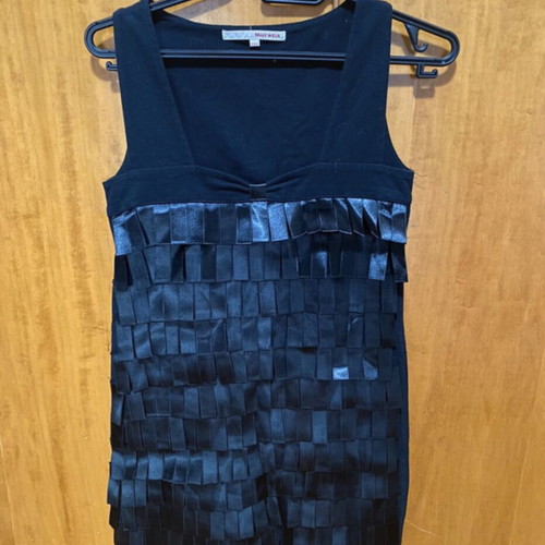 Black women's dress with design like new, size S
