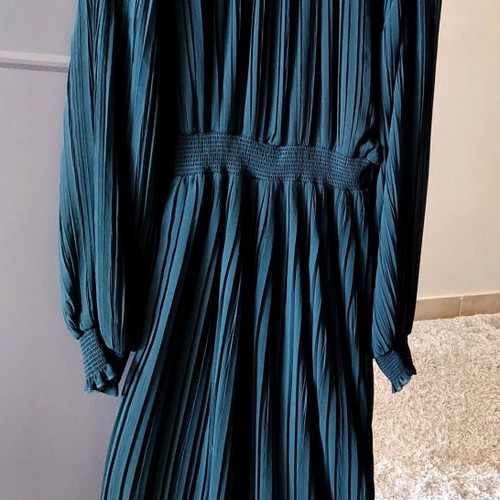 Zara emerald green dress new with stand collar and long sleeve