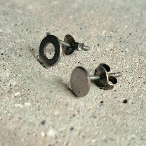 Silver asymmetric 925 studs with geometric circles, like new