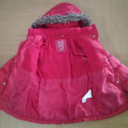 Jacket with hood for 5 years like new, red with fur trim
