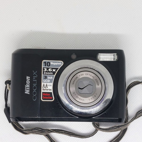 Nikon Coolpix L20 digital camera like new with case and 4GB memory card