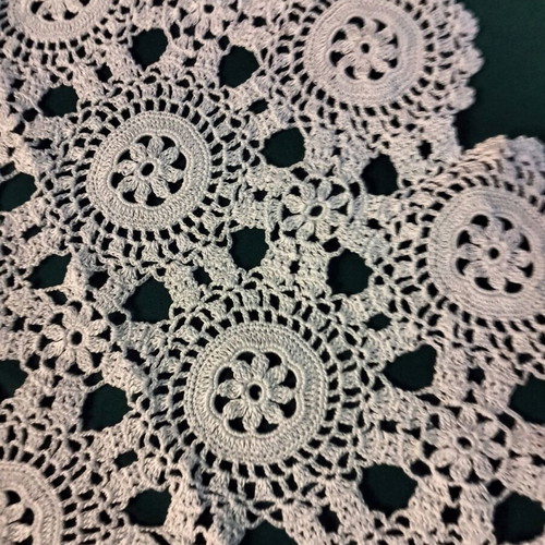 Handmade white table runner 58x30 cm new with butterfly thread