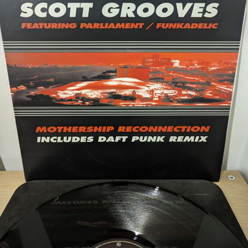 Scott Grooves Featuring Parliament / Funkadelic Mothership Reconnection vinyl