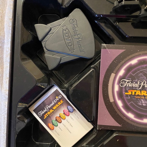 Trivial Pursuit DVD Star Wars Saga Edition board game used