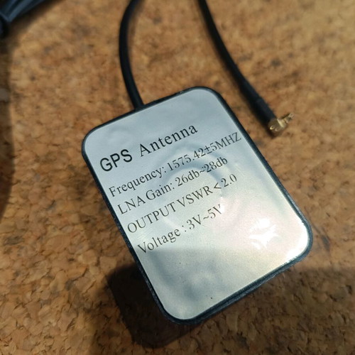 Gps receiver antenna like new, 2-meter cable length