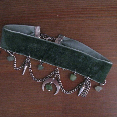 Fairycore choker necklace with aventurine and moon, like new