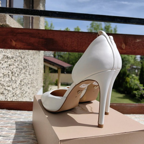 Women's high heels like new, white, size 40, genuine leather