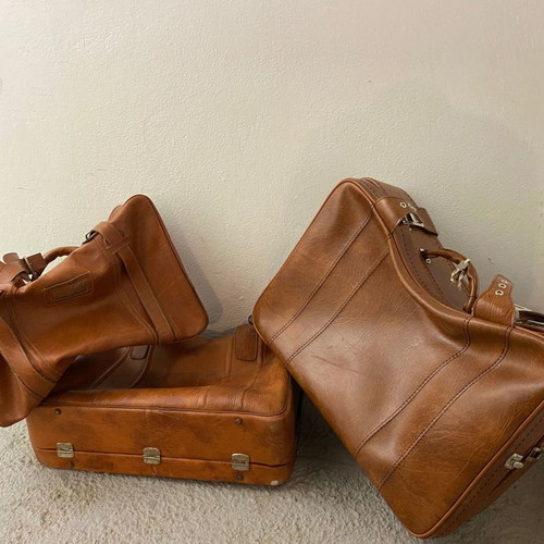 Leather suitcases used set of 3 pieces