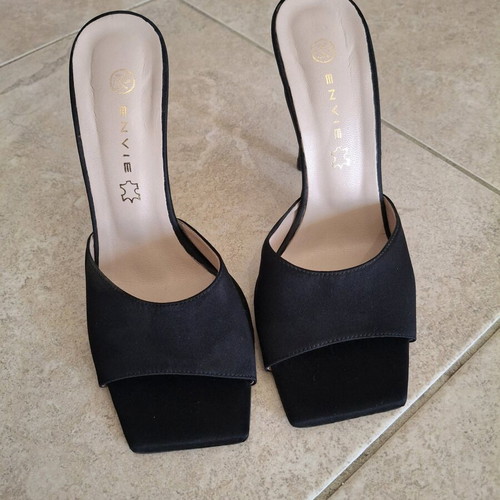 Envie Shoes black mules size 38 like new