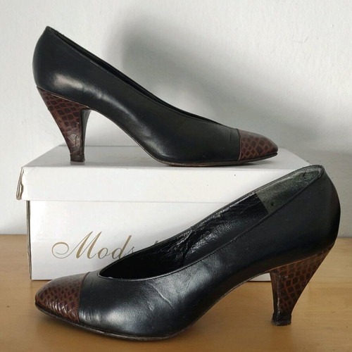 Petridis leather pumps used, black with brown croco, size 37