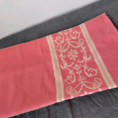 Large woven pillowcase like new with handmade embroidery 80x50 cm