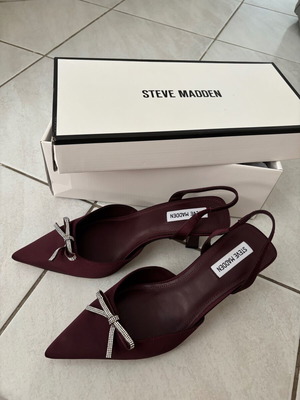 Steve Madden slingbacks new, red, size 40