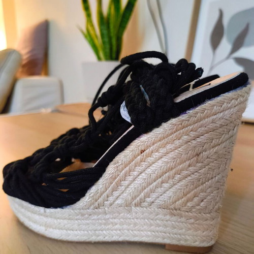Vera Blum platform sandals new with tags, black and beige, size 38