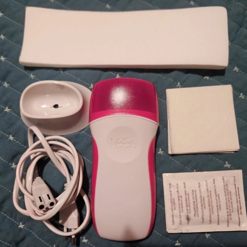 Veet EasyWax hair removal device with base, cable, strips and wipes