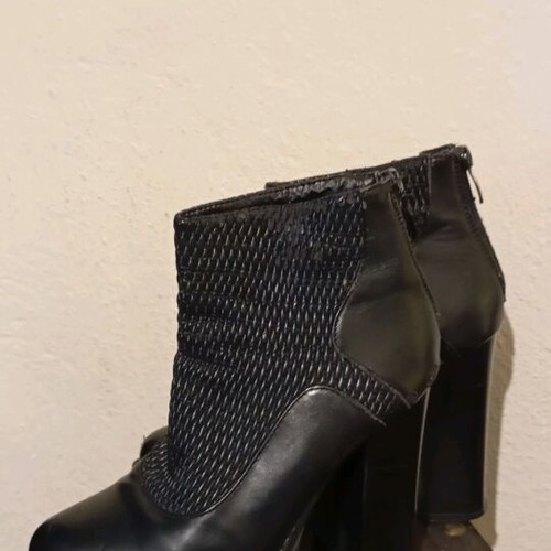 Women's shoes pack of 3 pairs plus 1 gift, sizes 37-38, like new