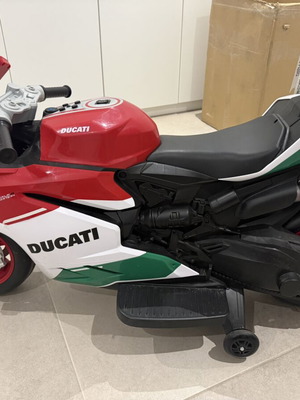 Ducati Panigale 12v electric motorcycle like new