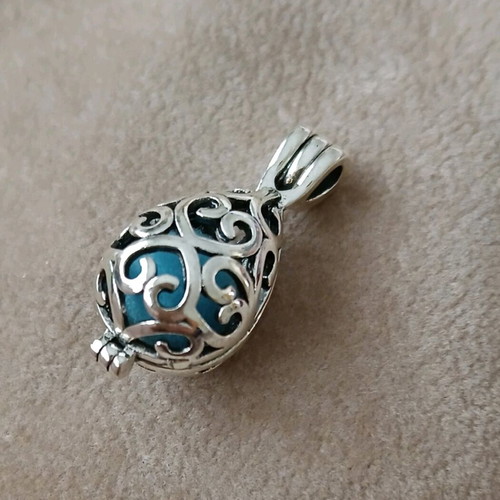 Pendant egg opening new, silver, for amulet