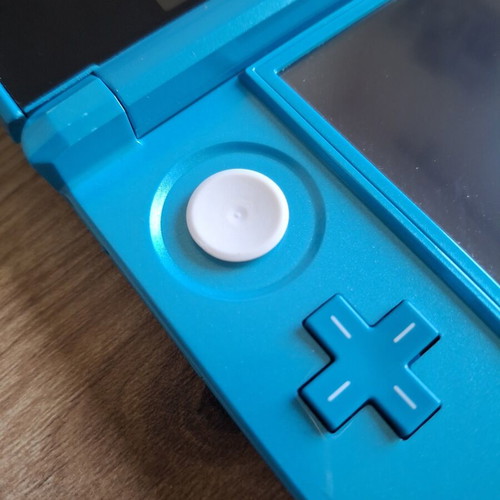 Nintendo 3DS Coral Blue like new with original stylus and USB cable