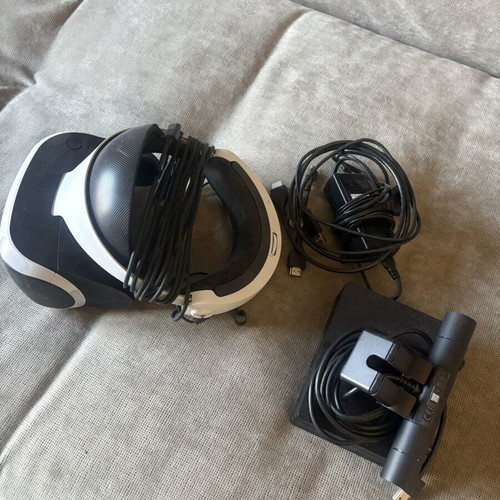 PlayStation VR PS4 headset with camera and processor unit