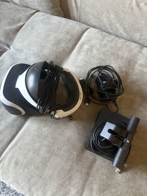 PlayStation VR PS4 headset with camera and processor unit