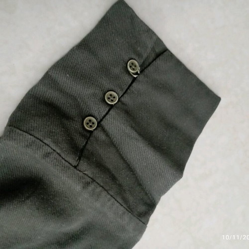 Women's khaki green shirt like new, size L