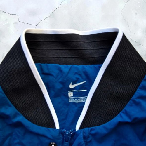 Nike Vintage Style Nylon Anorak Pullover Jacket, royal blue black