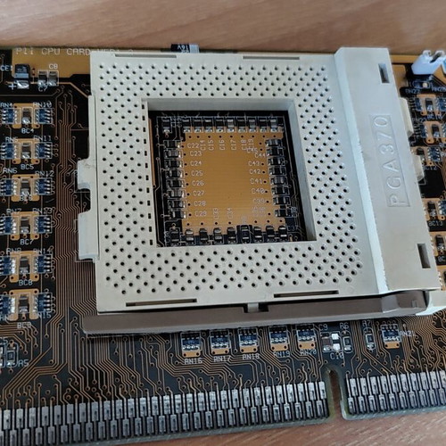Acorp PGA370 to Slot 1 adapter used
