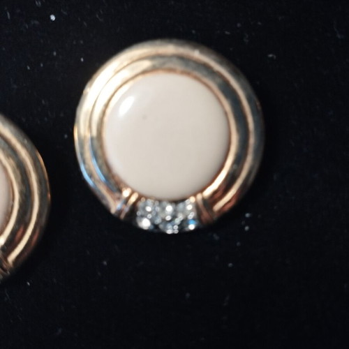 Clip-on earrings used, beige