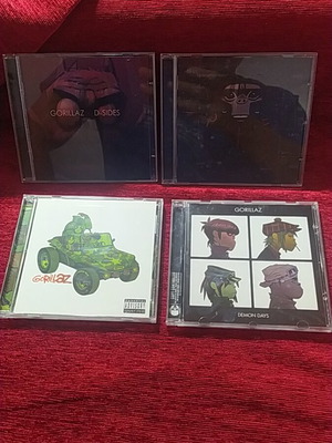 Gorillaz 3 CD set like new, electronic genre