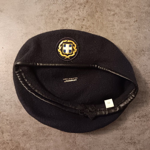 Military beret blue size 58 with emblem new