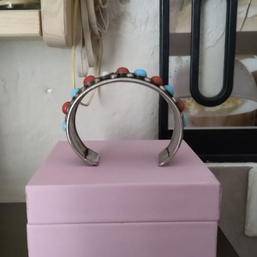 Vintage Boho bracelet like new, silver with turquoise and coral