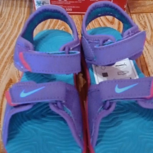 Nike sandals new size 25 for girls