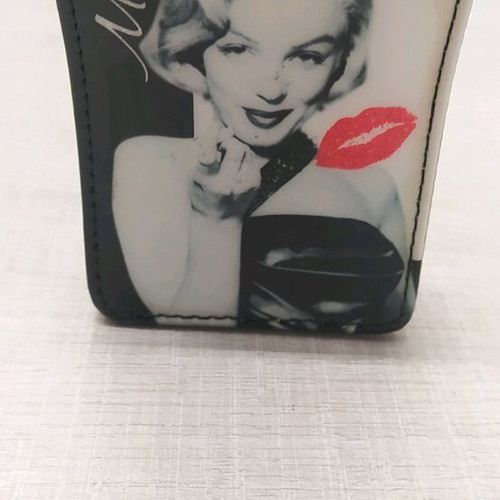 Cigarette pack case like new
