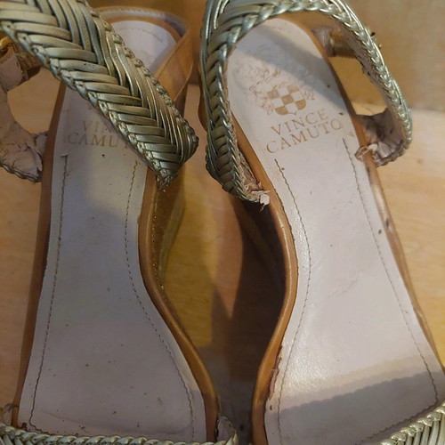 Vince Camuto platforms size 38