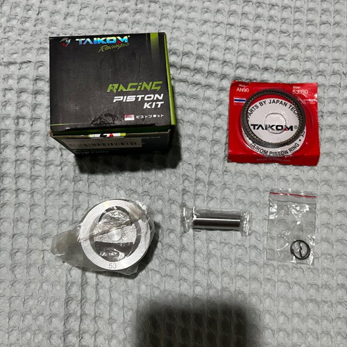 Piston 53mm new with all parts sealed