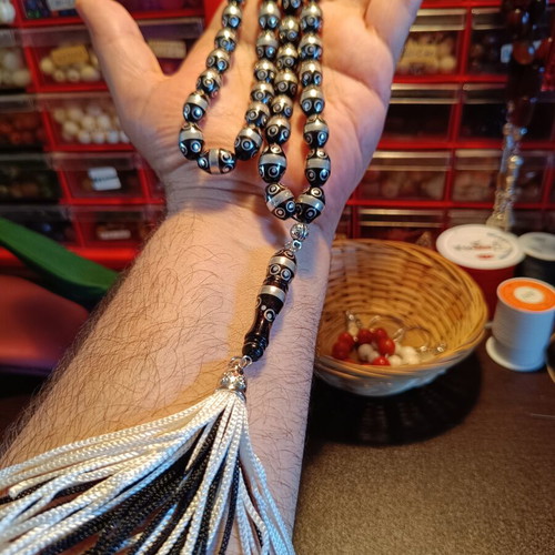 Komboloi handmade from Yusuri and silver, new