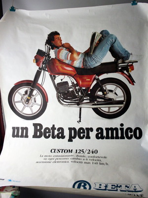 Large 1982 Un Beta per Amico Custom 125 Italian Motorbike Poster new 100x138cm