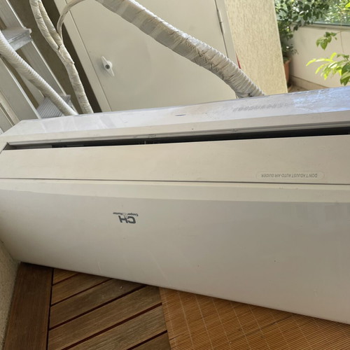 Cooper & Hunter Inverter Air Conditioner 12,000 BTU used with WiFi