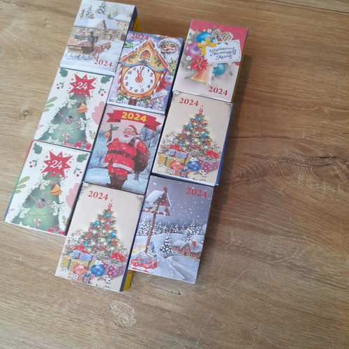 Wall calendars 2024 used, pack of 9 pieces
